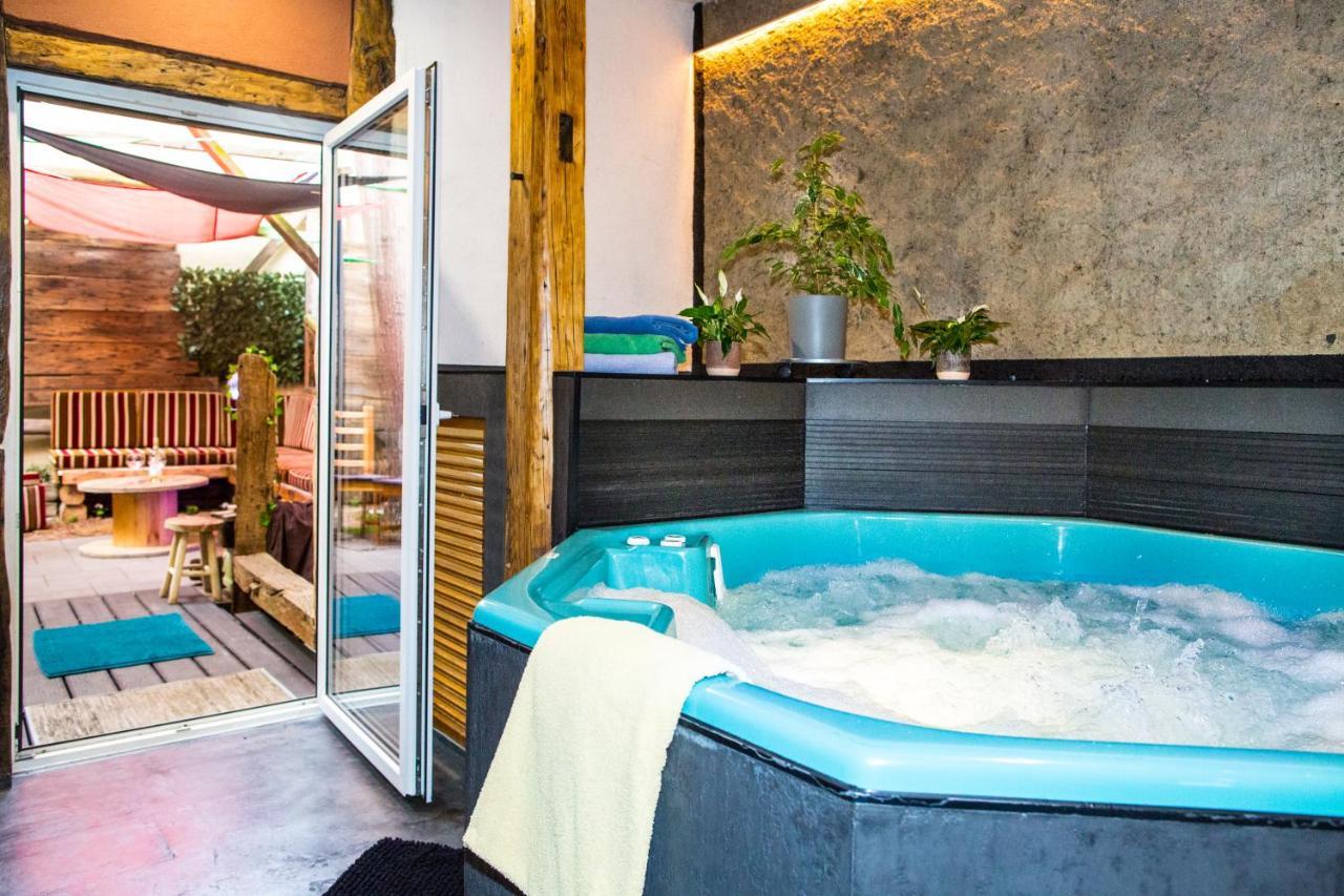 Appartement Unique Wellness ,whirlpool, Sauna, Bbq, Friends&fun *